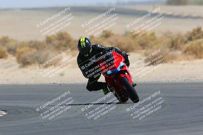 media/Mar-28-2022-Superbike Trackdays (Mon) [[b8603d0f67]]/Open Track Time/Turn 16/